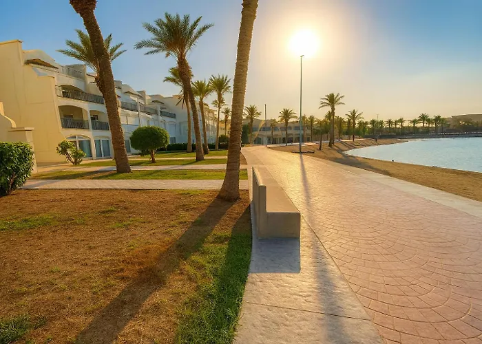 درة العروس